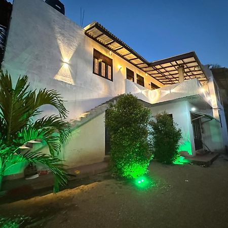 Sunliya Resort Tangalle Exterior photo